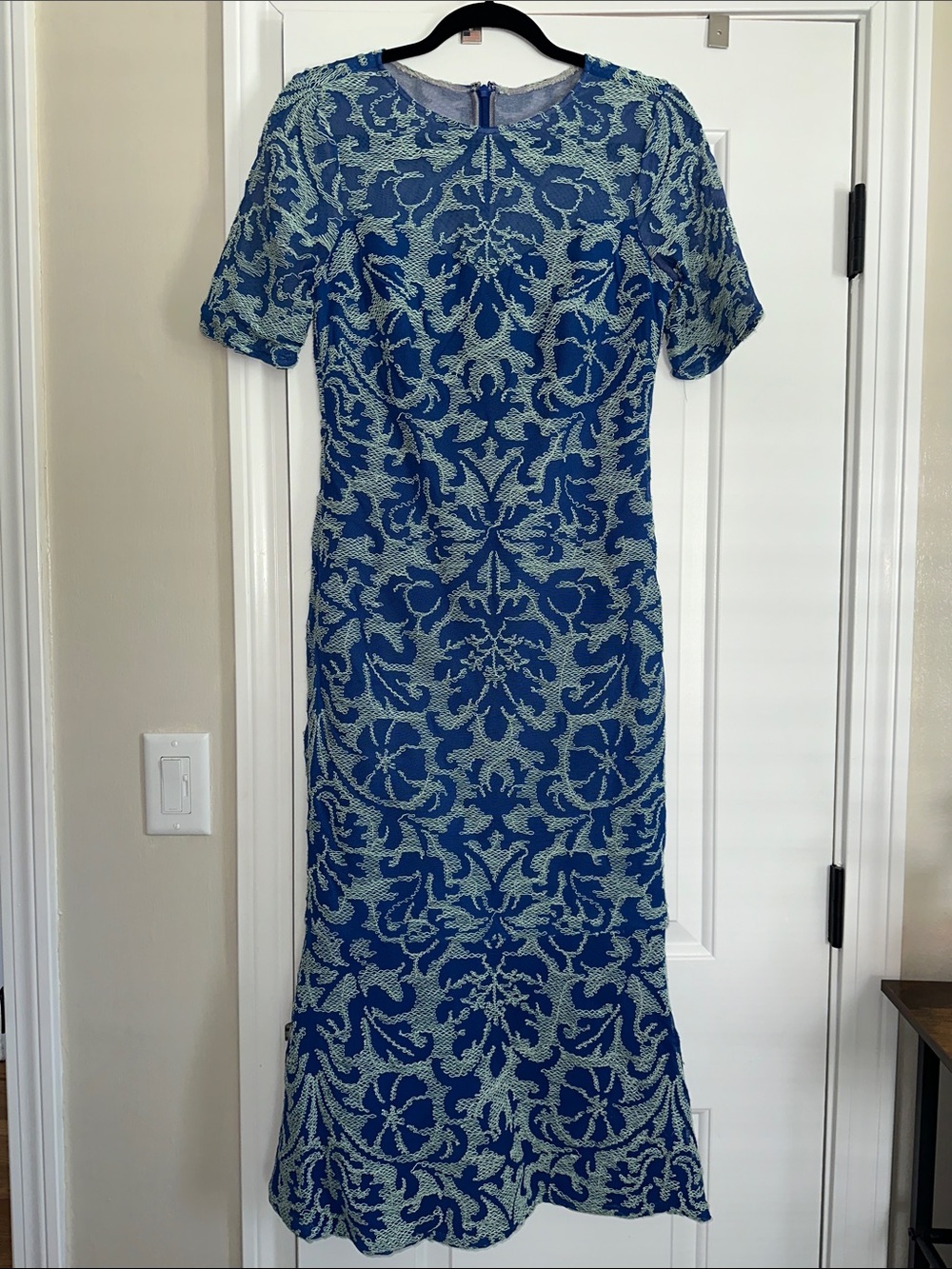 JS COLLECTIONS Blue and Light Blue Patterned Short-Sleeve Midi Dress